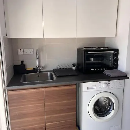 Floor Flat In 2 Nicósia