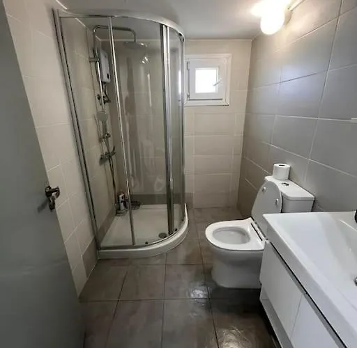 Floor Flat In 2 尼科西亚